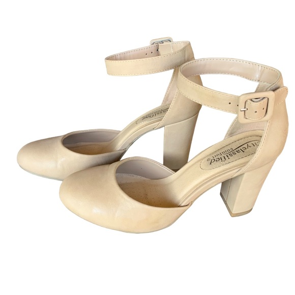 City Classified Woven Slashed Open Toe Mule Heel